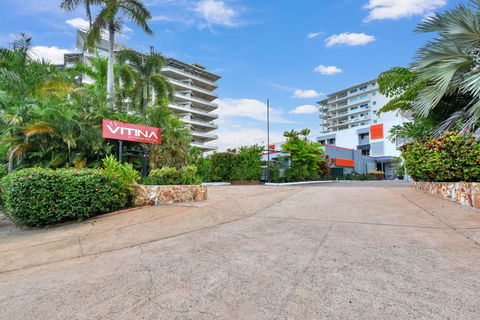 Vitina Studio Motel - Sunshine Coast Tourism 0