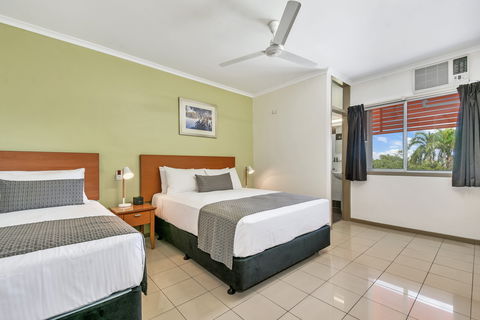 Vitina Studio Motel - Sunshine Coast Tourism 13