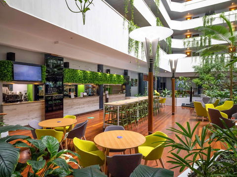 Novotel Darwin Atrium - Sunshine Coast Tourism 3
