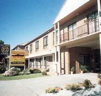 Holbrook Town Centre Motor Inn - Holiday Sunshine Coast