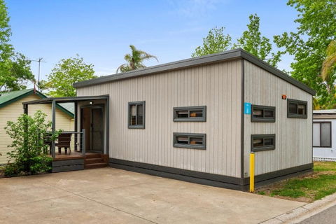 Discovery Parks Lake Hume - Sunshine Coast Tourism 1