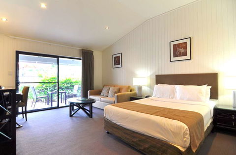 Mission Beach Resort - Sunshine Coast Tourism 2