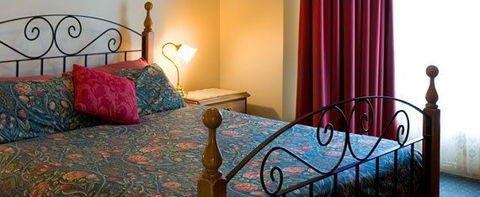 John Pirie Motor Inn - Holiday Sunshine Coast 0