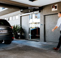 Astor Inn - Holiday Sunshine Coast