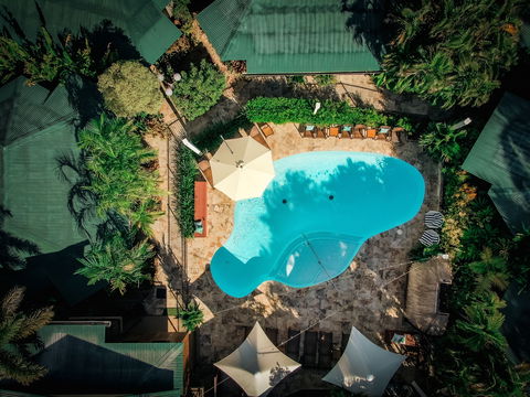 Palms City Resort - Sunshine Coast Tourism 1