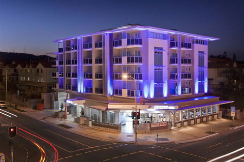 Jephson Hotel - Holiday Sunshine Coast 0
