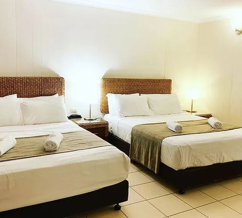 Pine Tree Motel - Sunshine Coast Tourism 1