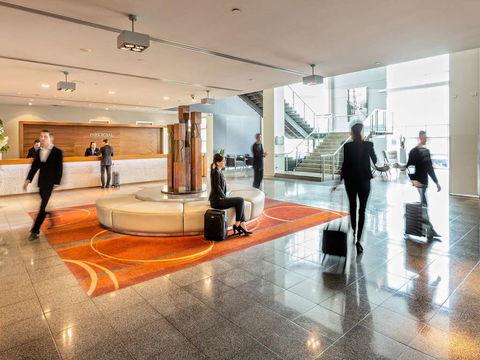 PARKROYAL Melbourne Airport - Sunshine Coast Tourism 2