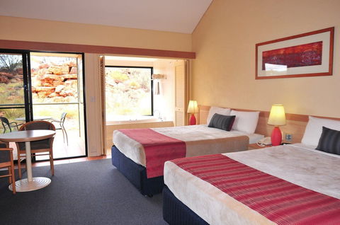 Kings Canyon Resort - Holiday Sunshine Coast 1
