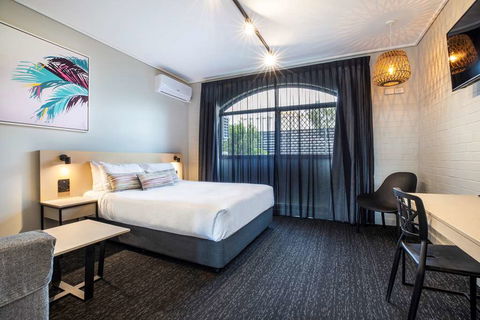 Nightcap At Springwood Hotel - Sunshine Coast Tourism 1