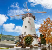 Leisure Inn Penny Royal Hotel  Apts - Sunshine Coast Tourism