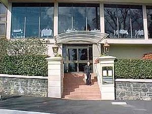 Commodore Regent Motor Inn - Sunshine Coast Tourism 0