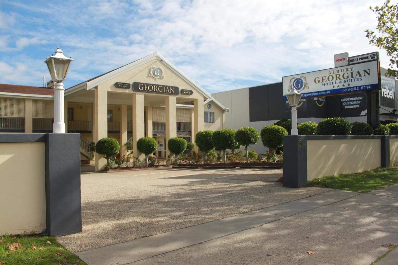 Albury NSW Holiday Sunshine Coast