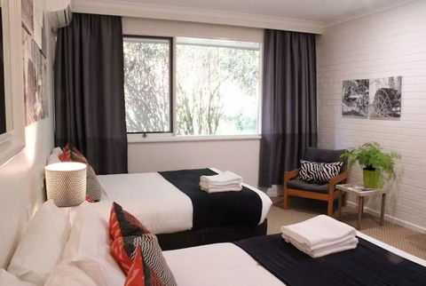 Prom Country Lodge - Sunshine Coast Tourism 1