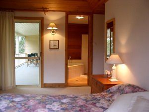 Kemeys Mountain Hideaway - Sunshine Coast Tourism 1