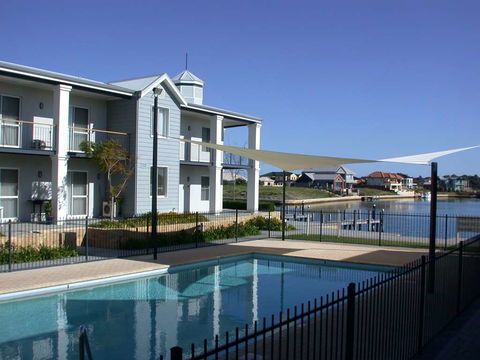 C Mandurah Resort & Serviced Apartments - Sunshine Coast Tourism 1