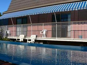 Blue Shades Motel - Sunshine Coast Tourism 2