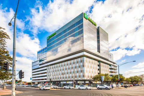 Holiday Inn Werribee - Sunshine Coast Tourism 0