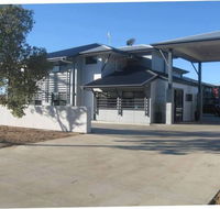 Royal Motel Miles - Holiday Sunshine Coast