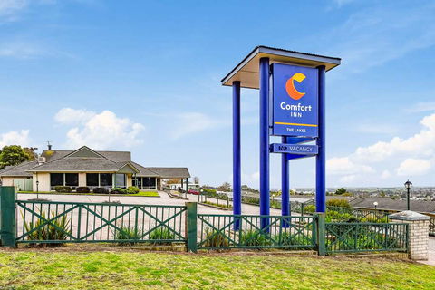 Comfort Inn The Lakes - Sunshine Coast Tourism 1