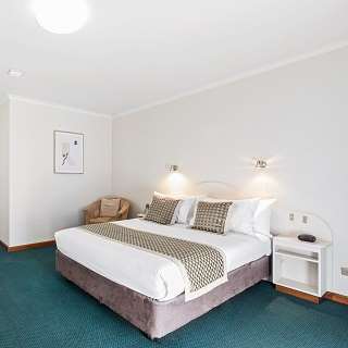 Presidential Motel - Sunshine Coast Tourism 1