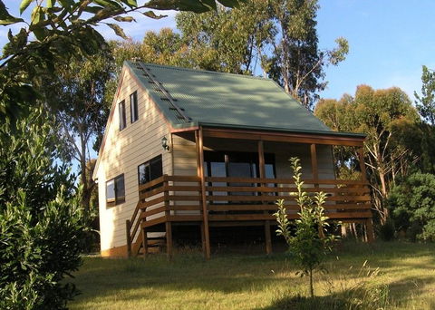 Carinya Park Orchard Cottage - Holiday Sunshine Coast 0