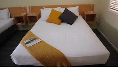 Gayndah Colonial Motor Inn - Holiday Sunshine Coast 1
