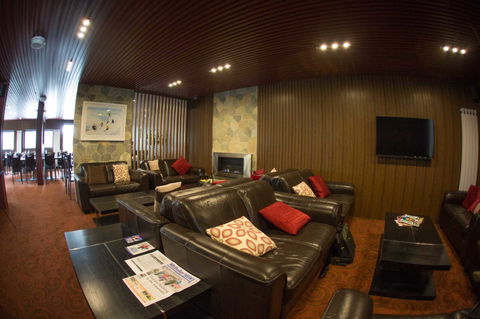 Duck Inn - Sunshine Coast Tourism 1