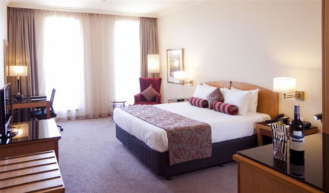 Duxton Hotel - Holiday Sunshine Coast 5