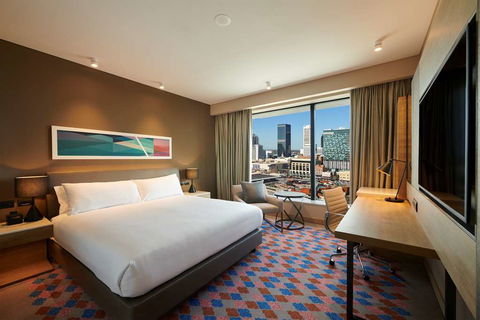 DoubleTree By Hilton Perth Northbridge - Holiday Sunshine Coast 4