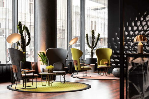 QT Perth - Sunshine Coast Tourism 1