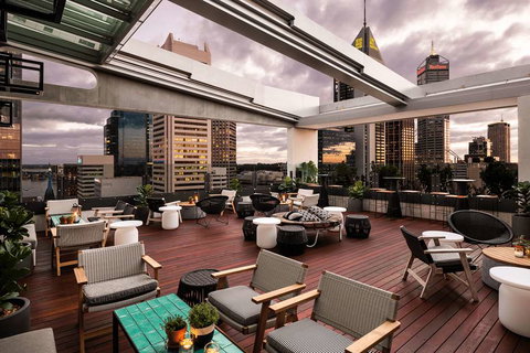 QT Perth - Sunshine Coast Tourism 15