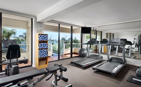 Crowne Plaza Perth - Holiday Sunshine Coast 15