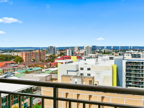 All Suites Perth - Holiday Sunshine Coast 0