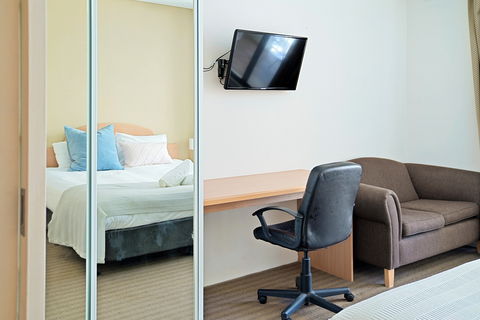 All Suites Perth - Holiday Sunshine Coast 4
