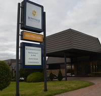 Rowville International Hotel - Holiday Sunshine Coast