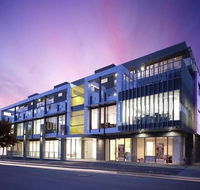 Caroline Serviced Apartments - Holiday Sunshine Coast