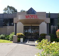 Dingley International Hotel - Holiday Sunshine Coast