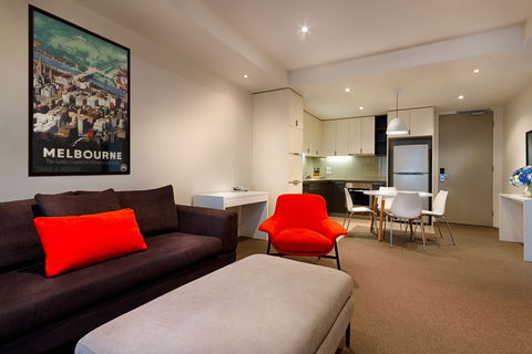 Caroline Serviced Apartments - Holiday Sunshine Coast 1