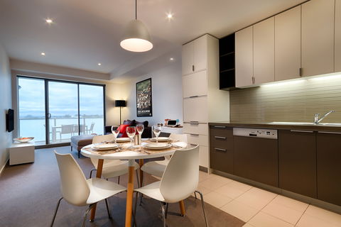 Caroline Serviced Apartments - Holiday Sunshine Coast 11
