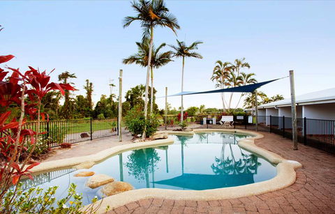 Mission Beach Resort - Sunshine Coast Tourism 3