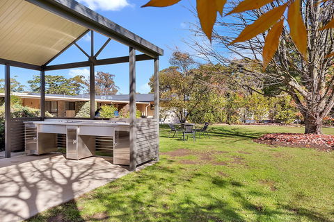 Beechworth Motor Inn - Sunshine Coast Tourism 4