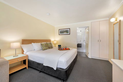 Beechworth Motor Inn - Sunshine Coast Tourism 5