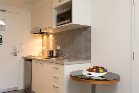 Quest Albury Seviced Apartments - Sunshine Coast Tourism 6