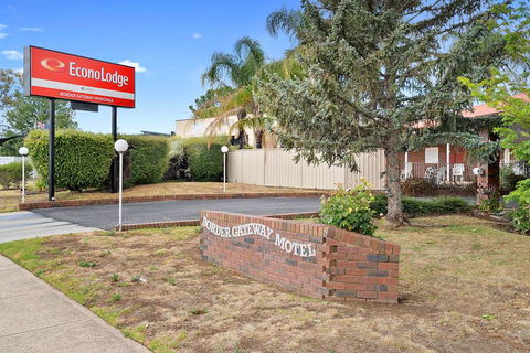 Econo Lodge Border Gateway Wodonga - Sunshine Coast Tourism 1
