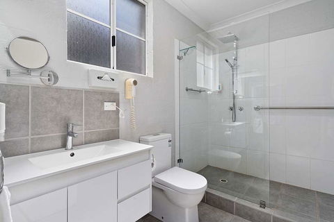 Econo Lodge Border Gateway Wodonga - Sunshine Coast Tourism 11