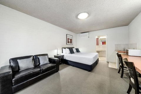 City Reach Motel - Sunshine Coast Tourism 3
