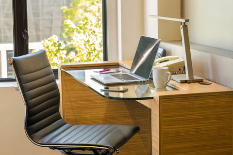 Crowne Plaza Canberra - Sunshine Coast Tourism 5