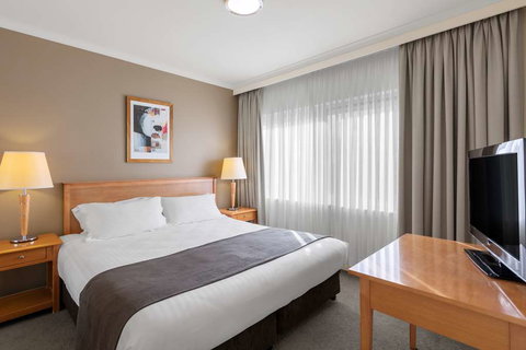 Nesuto Canberra Apartment Hotel - Sunshine Coast Tourism 9