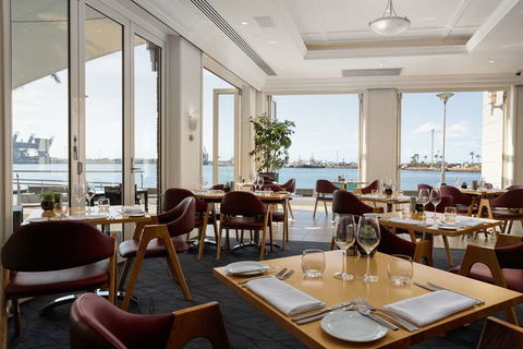 Rydges Newcastle - Holiday Sunshine Coast 12